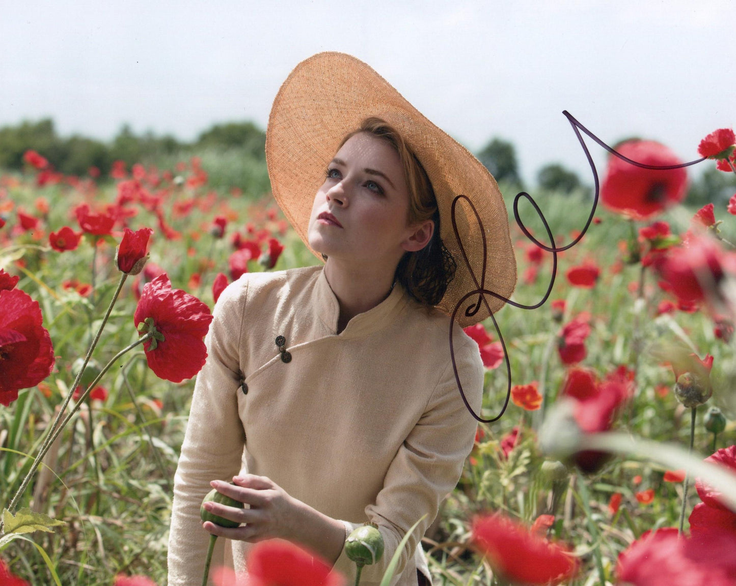 SARAH BOLGER SIGNED INTO THE BADLANDS 10X8 PHOTO (2)