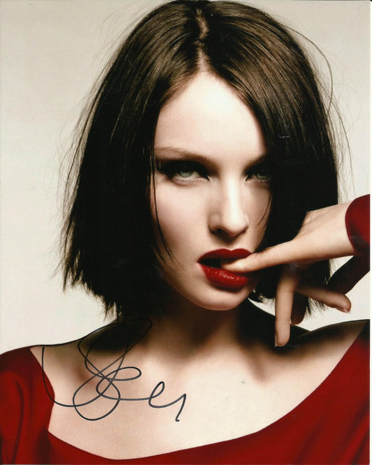 SOPHIE ELLIS-BEXTOR SIGNED SEXY 10X8 PHOTO (2)