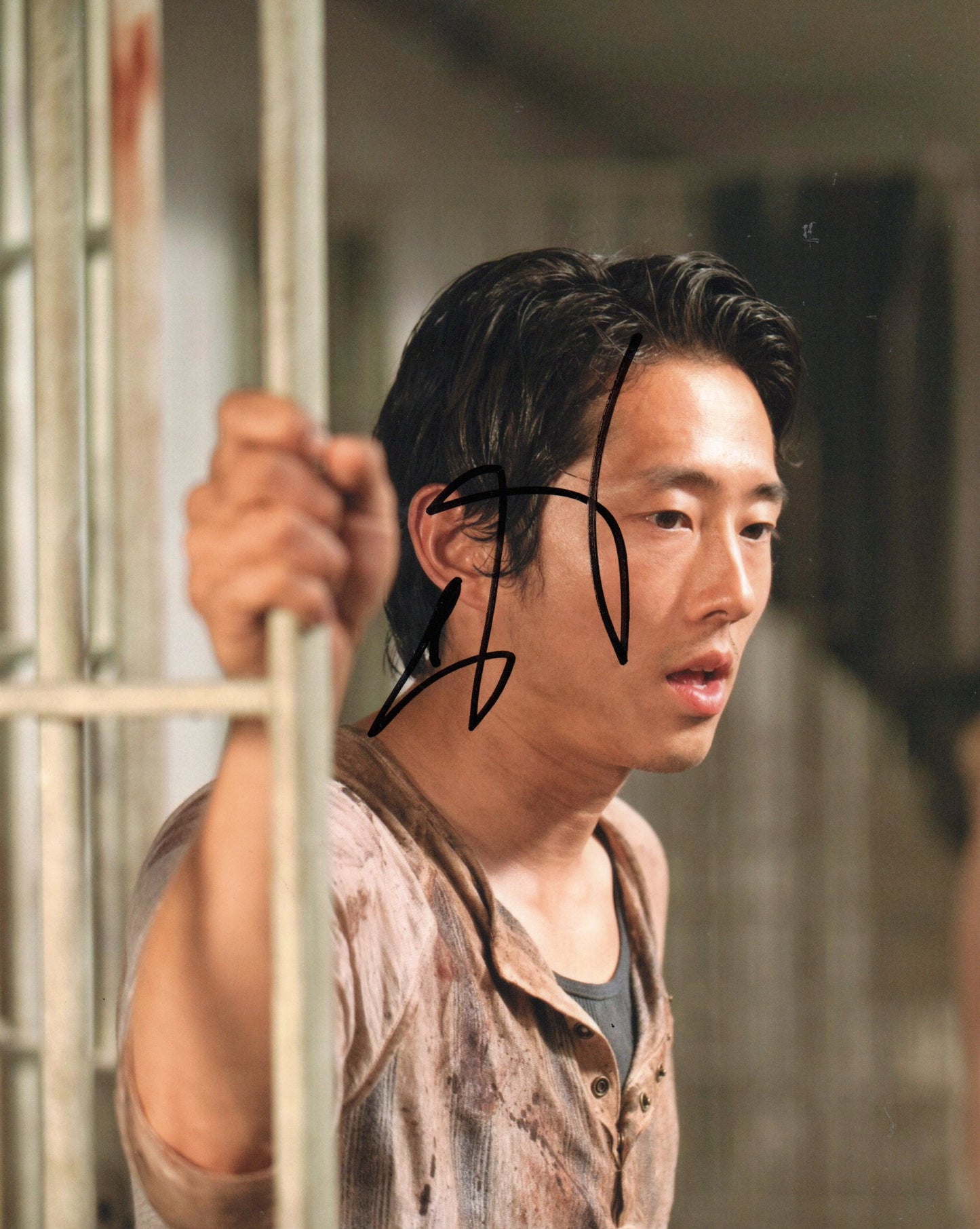 STEVEN YEUN SIGNED THE WALKING DEAD 8X10 PHOTO (13)