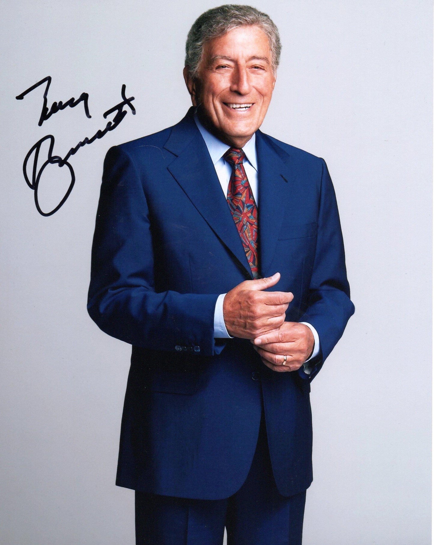 TONY BENNETT SIGNED 10X8 PHOTO (1)