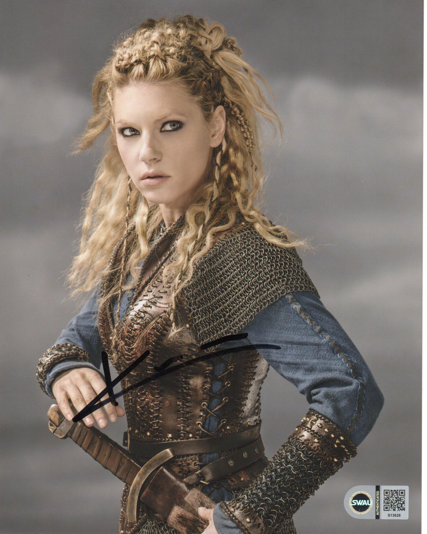 KATHERYN WINNICK SIGNED VIKINGS 10X8 PHOTO (5) ALSO SWAU CERTIFIED