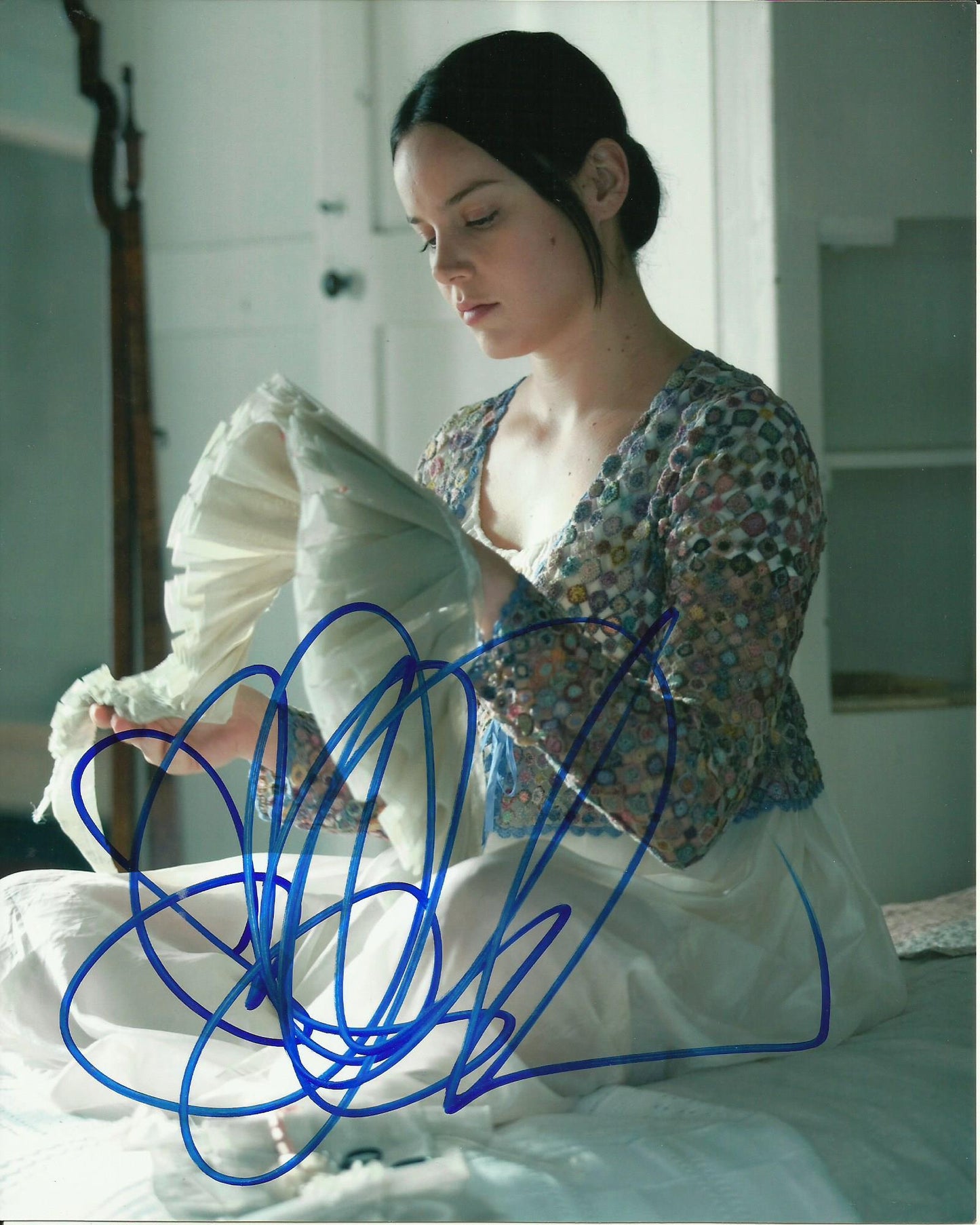 ABBIE CORNISH SIGNED BRIGHT STAR 10X8 PHOTO (1)