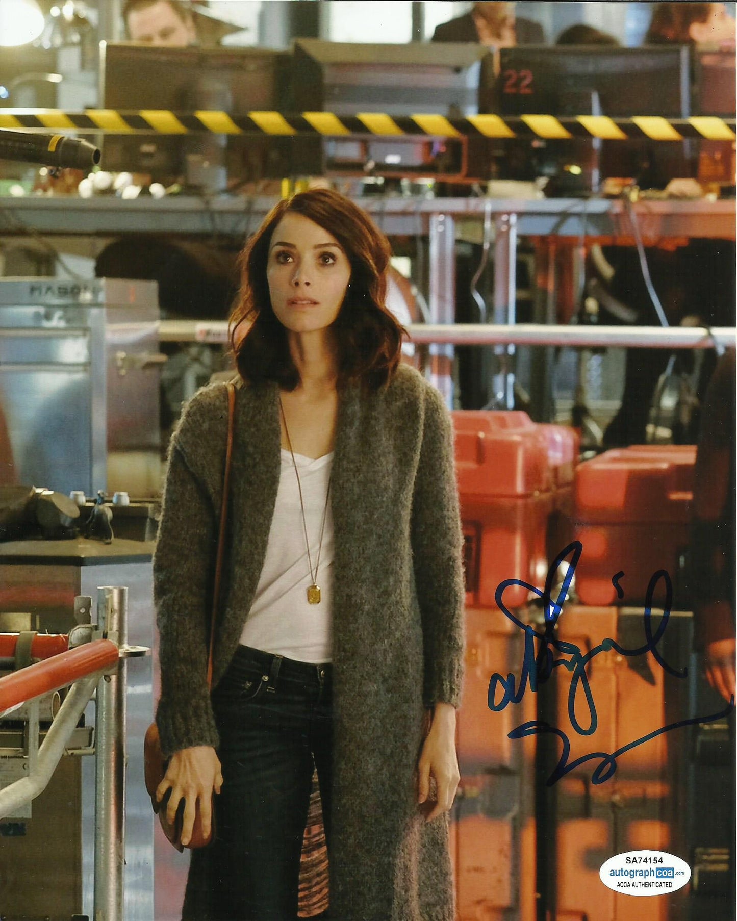 ABIGAIL SPENCER SIGNED TIMELESS 8X10 PHOTO (2) ALSO ACOA