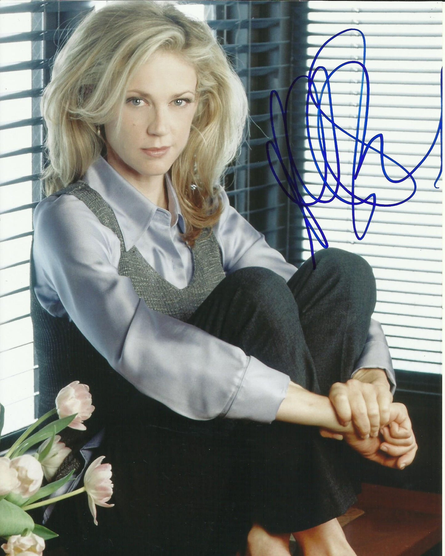 ALLY WALKER SIGNED PROFILER 10X8 PHOTO (1)