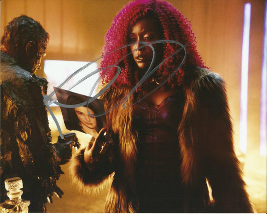 ANNA DIOP SIGNED TITANS 10X8 PHOTO (1)