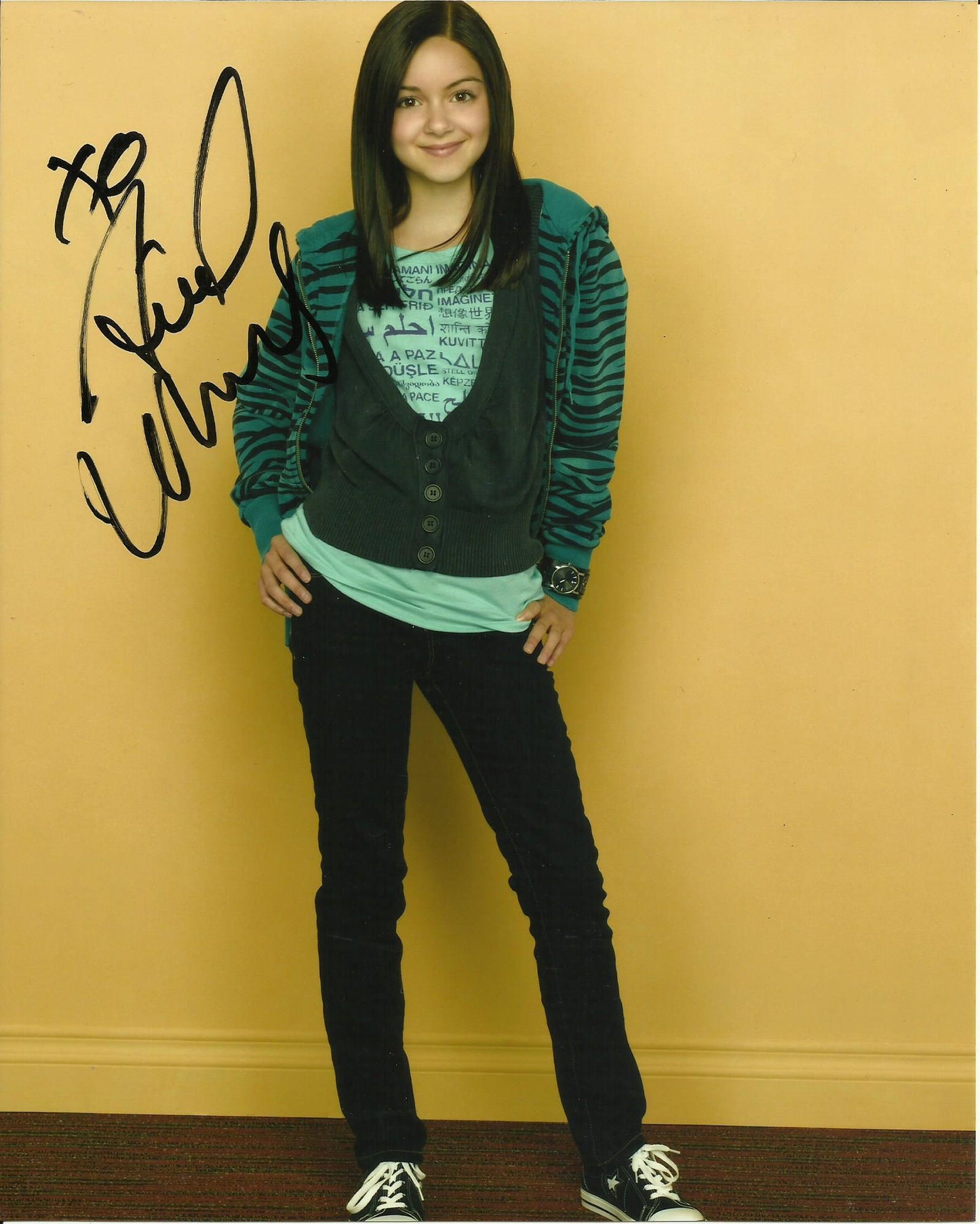 ARIEL WINTER SIGNED MODERN FAMILY 10X8 PHOTO (5)