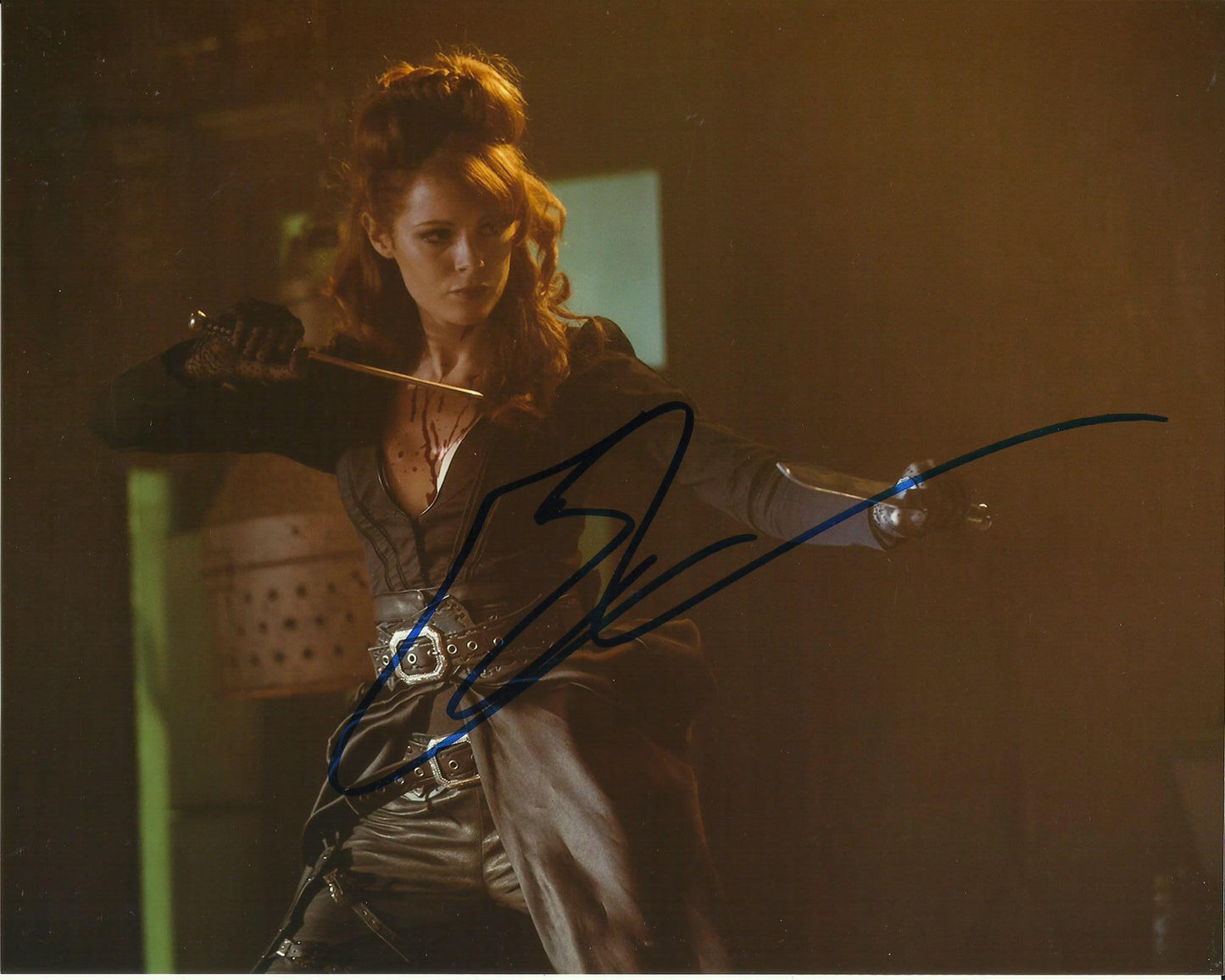 EMILY BEECHAM SIGNED INTO THE BADLANDS 10X8 PHOTO (1)
