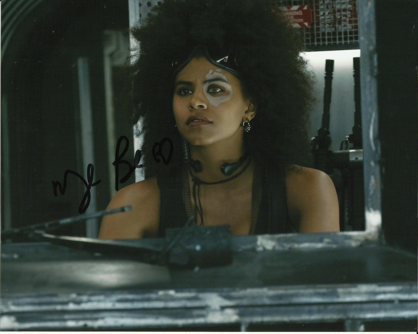 ZAZIE BEETZ SIGNED SEXY DEADPOOL 2 10X8 PHOTO (3)