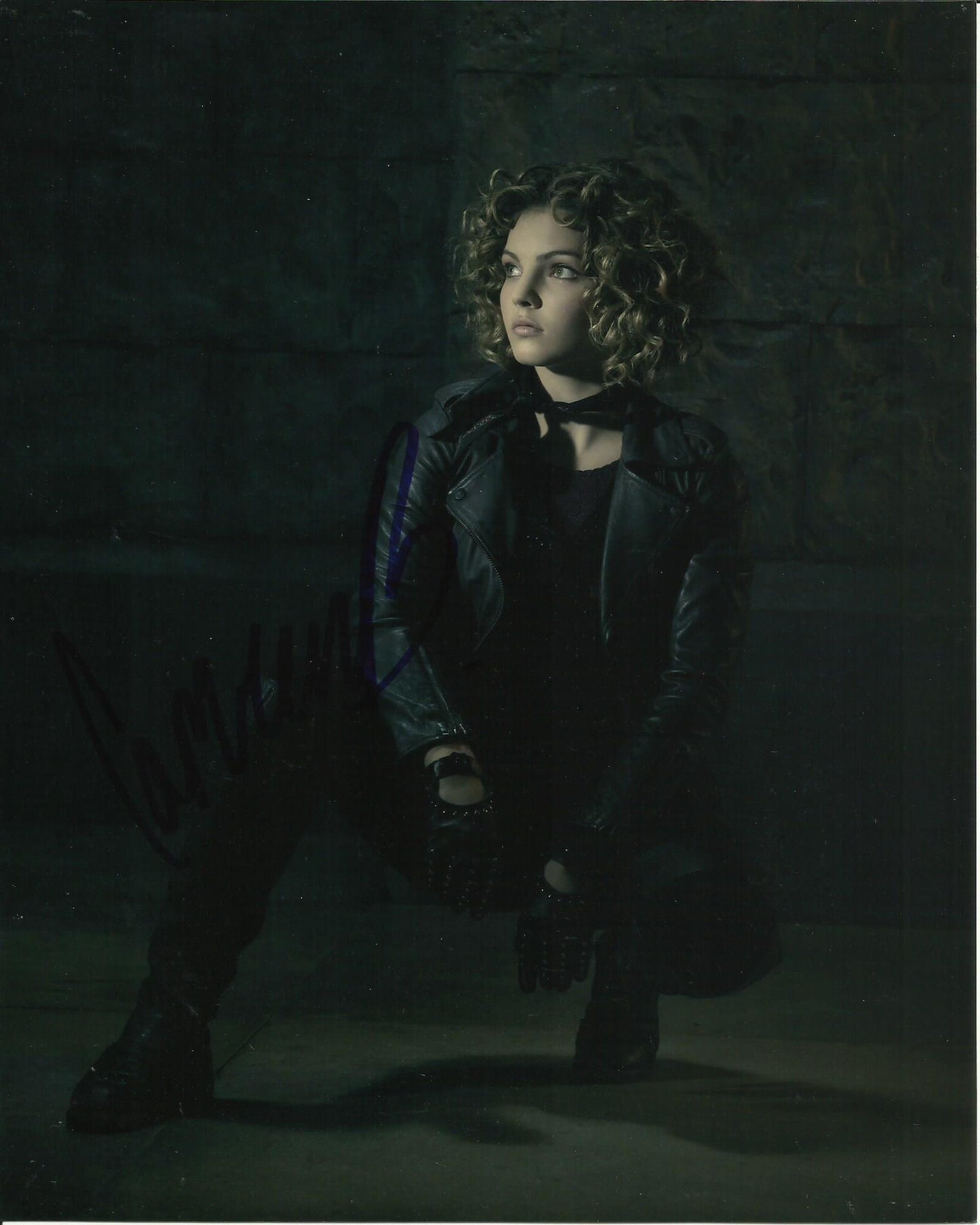 CAMREN BICONDOVA SIGNED GOTHAM 8X10 PHOTO (3)