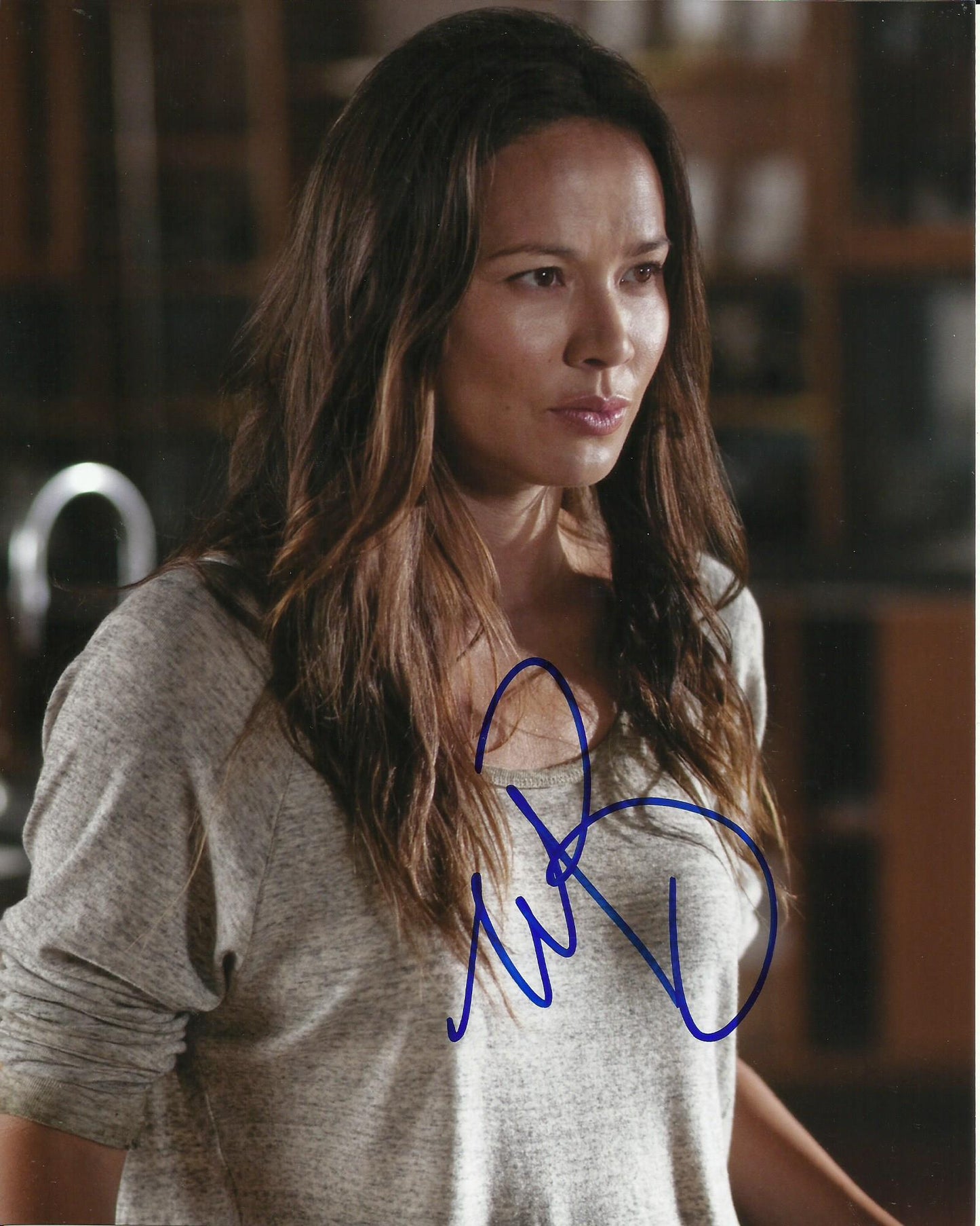 MOON BLOODGOOD SIGNED SEXY 10X8 PHOTO (2)