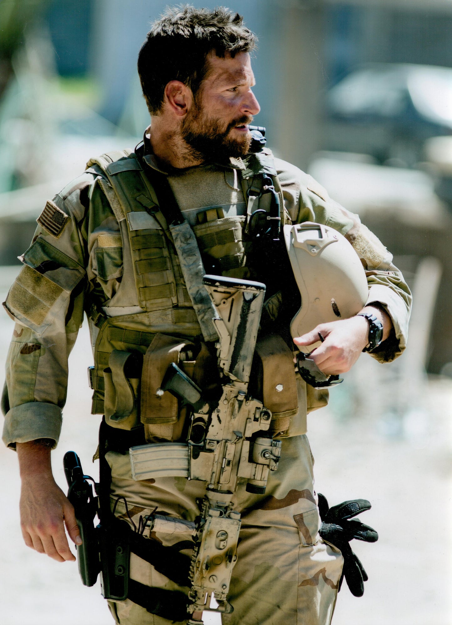 BRADLEY COOPER SIGNED LARGE AMERICAN SNIPER PHOTO (2)