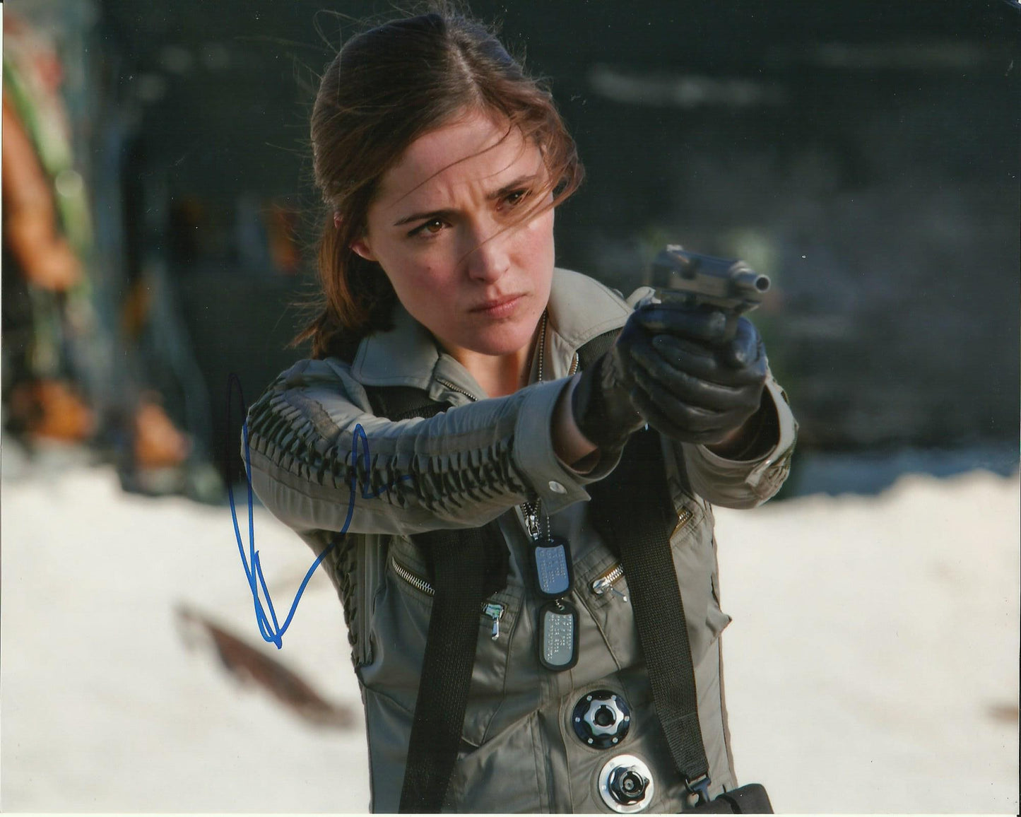 ROSE BYRNE SIGNED X-MEN 10X8 PHOTO (1)