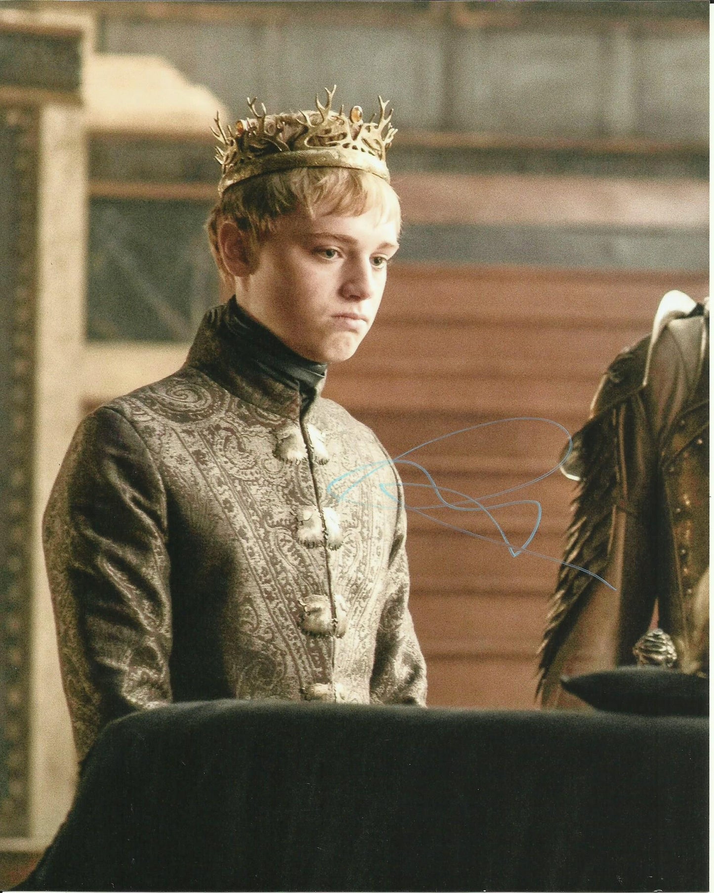 DEAN CHARLES CHAPMAN SIGNED GAME OF THRONES 8X10 PHOTO