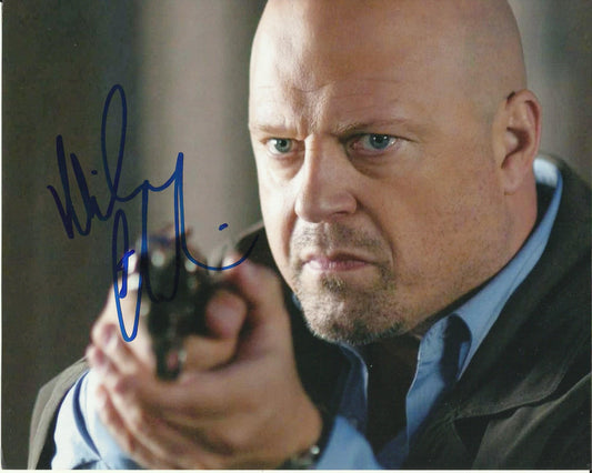 MICHAEL CHIKLIS SIGNED GOTHAM 8X10 PHOTO (2)