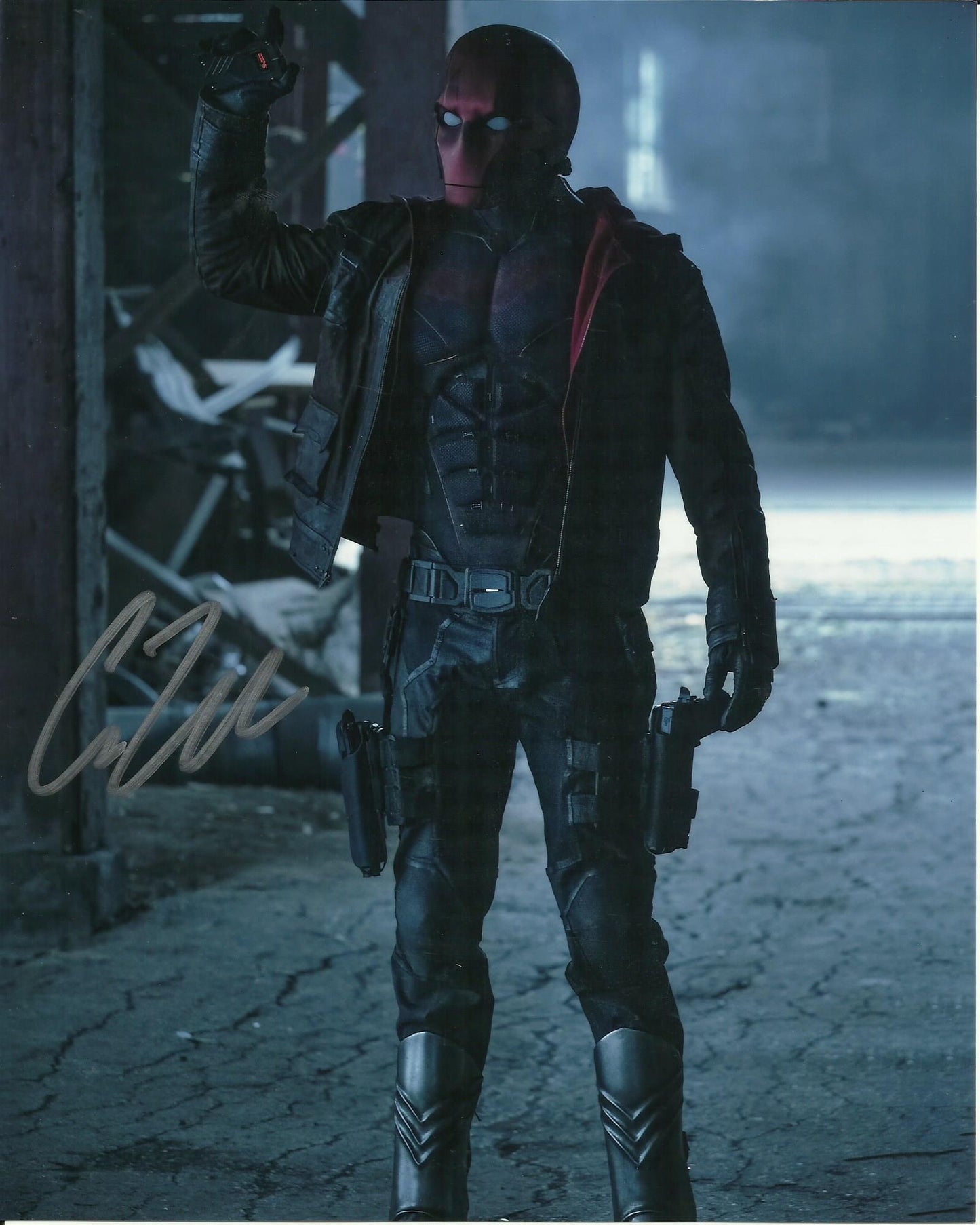 CURRAN WALTERS SIGNED TITANS 8X10 PHOTO (4)