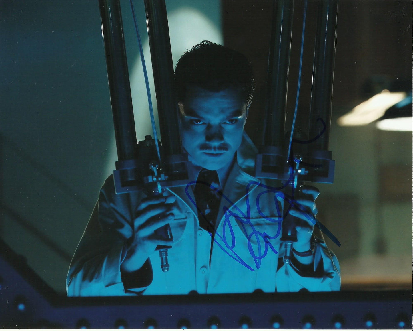 DOMINIC COOPER SIGNED CAPTAIN AMERICA 8X10 PHOTO