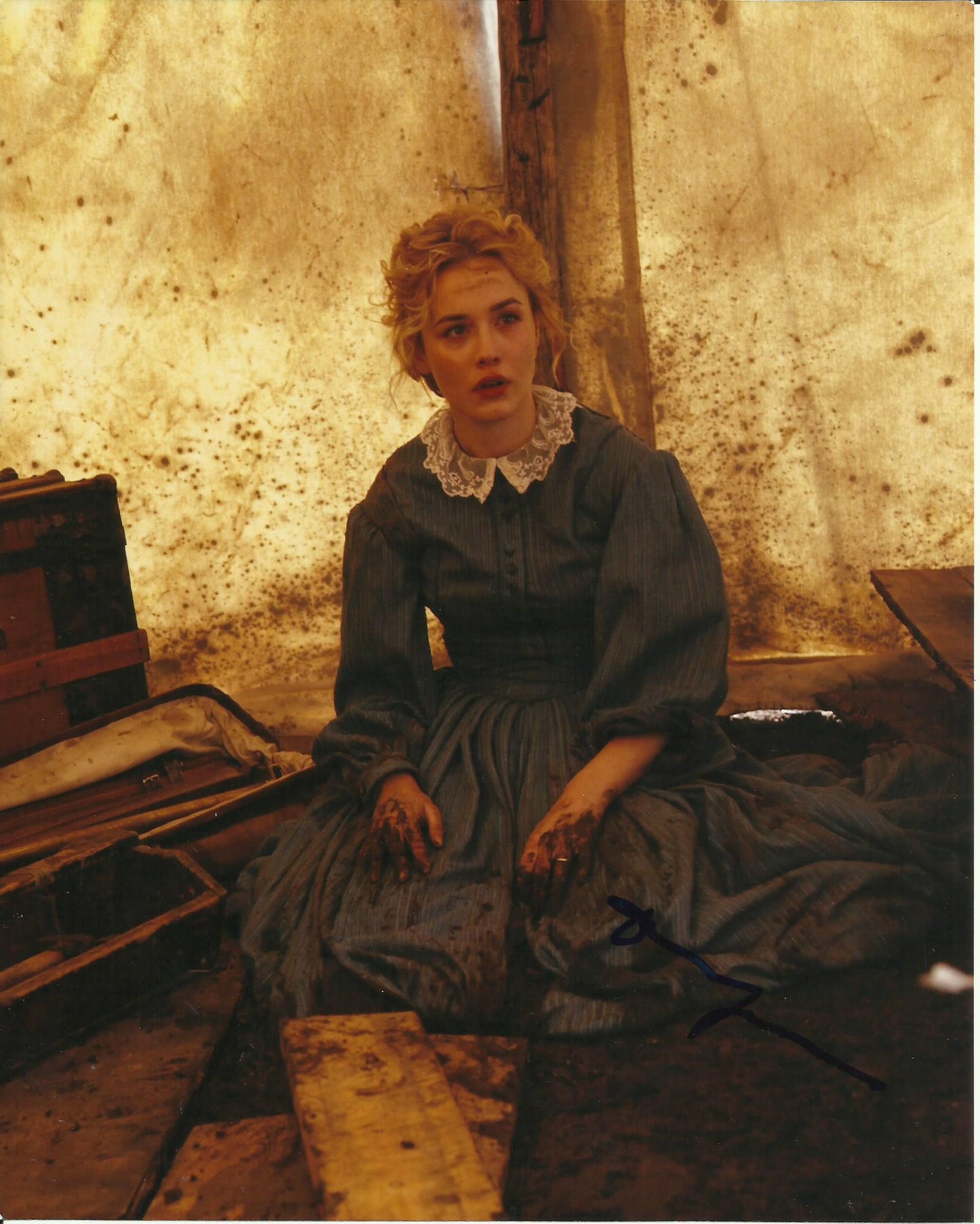 DOMINIQUE McELLIGOTT SIGNED HELL ON WHEELS 10X8 PHOTO (2)