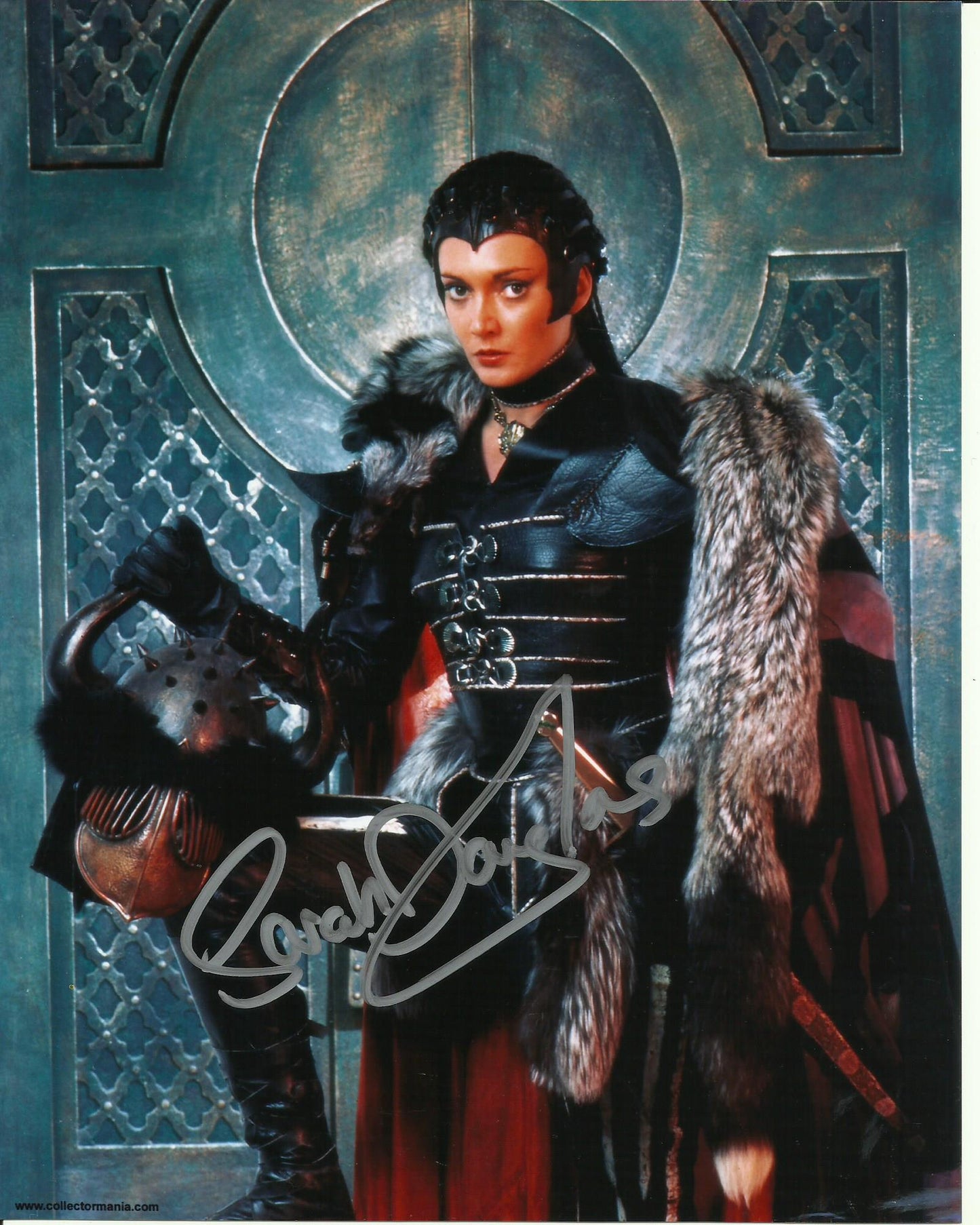 SARAH DOUGLAS SIGNED SEXY CONAN 10X8 PHOTO (2)