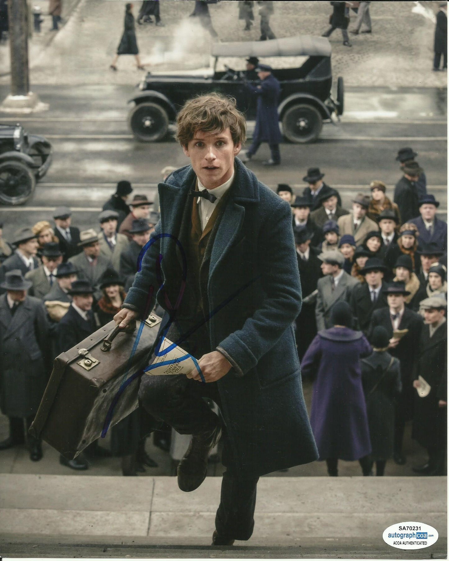 EDDIE REDMAYNE SIGNED FANTASTIC BEASTS 8X10 PHOTO (2) ALSO ACOA CERTIFIED