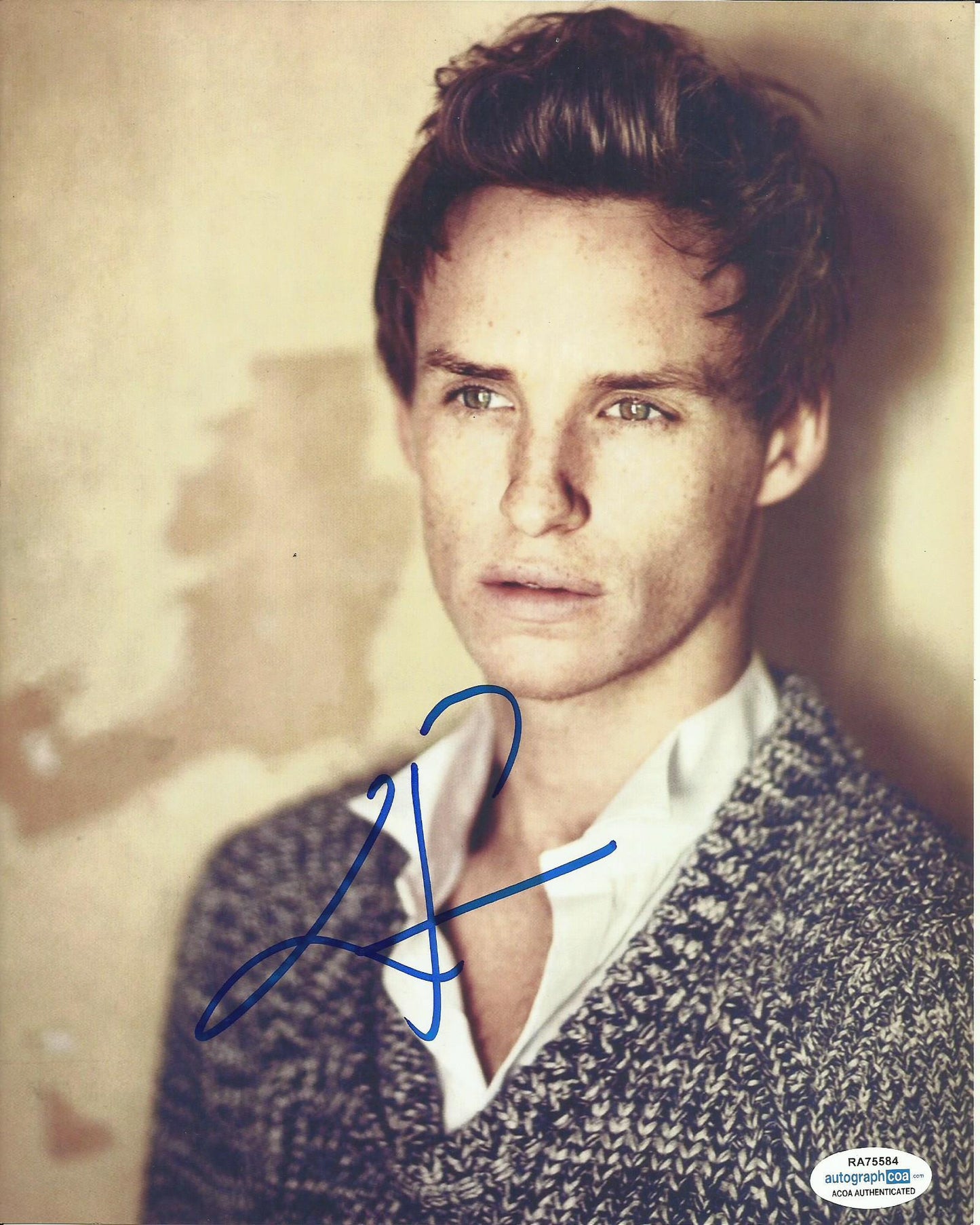 EDDIE REDMAYNE SIGNED COOL 8X10 PHOTO (5) ALSO ACOA CERTIFIED