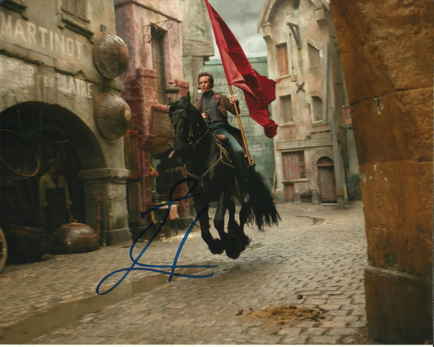 EDDIE REDMAYNE SIGNED LES MISERABLES 8X10 PHOTO (1)