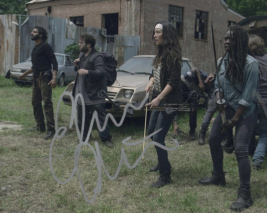 ELEANOR MATSUURA SIGNED THE WALKING DEAD 8X10 PHOTO (4)