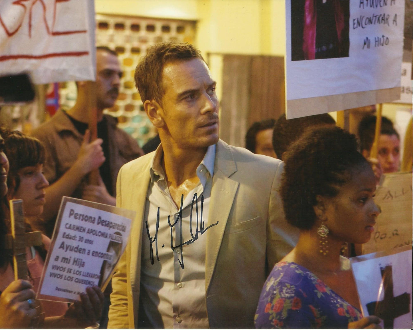 MICHAEL FASSBENDER SIGNED 8X10 PHOTO