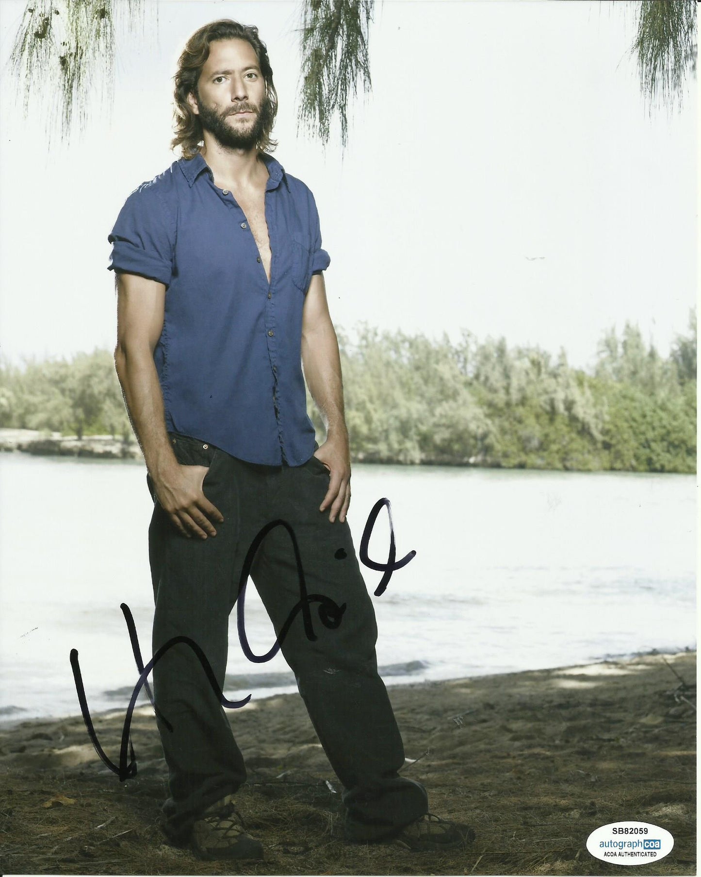 HENRY IAN CUSICK SIGNED LOST 8X10 PHOTO (4) ALSO ACOA