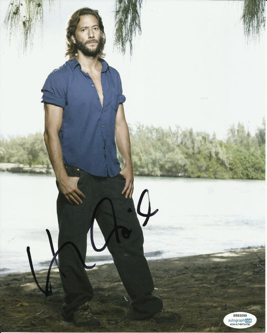 HENRY IAN CUSICK SIGNED LOST 8X10 PHOTO (4) ALSO ACOA