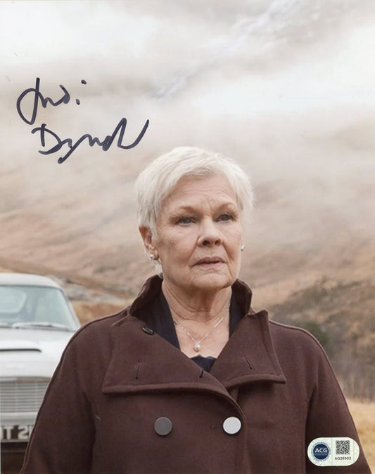 JUDI DENCH SIGNED BOND 10X8 PHOTO (7) ALSO ACG CERT AUTHENTICATION