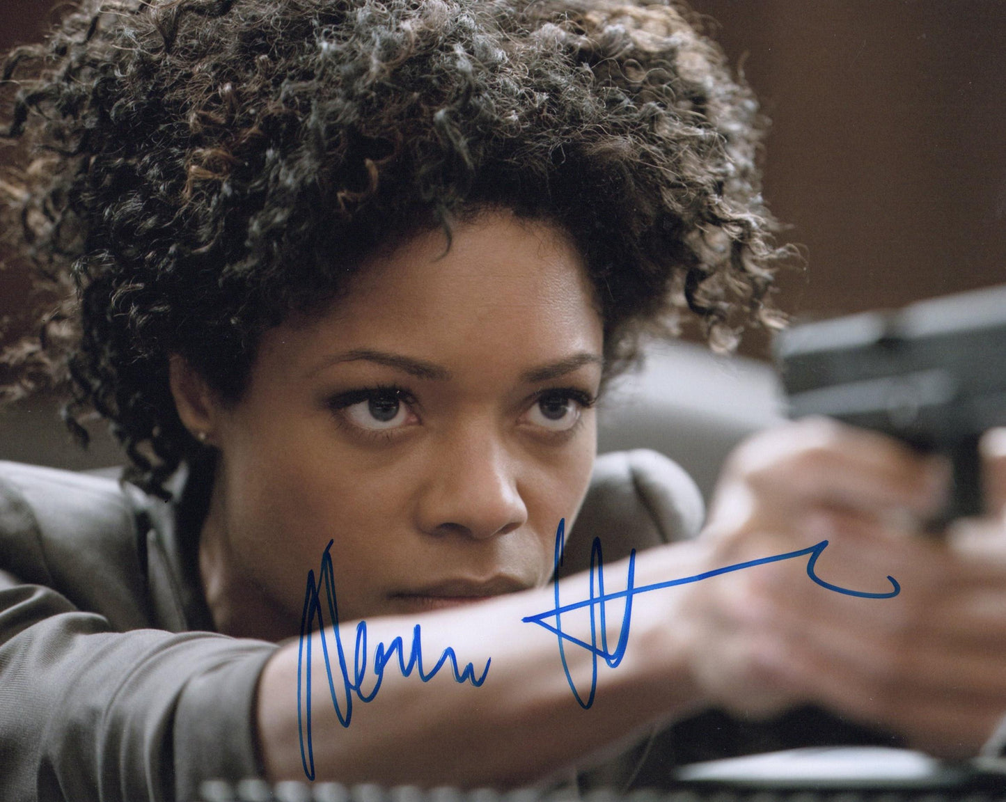 NAOMIE HARRIS SIGNED BOND 10X8 PHOTO (4)