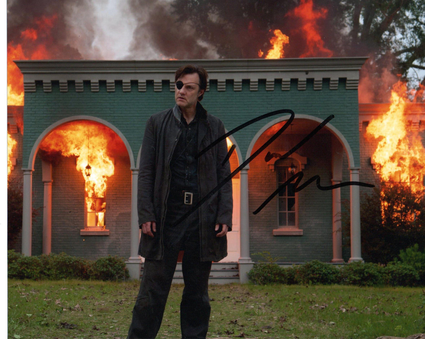 DAVID MORRISSEY SIGNED THE WALKING DEAD 8X10 PHOTO (5)