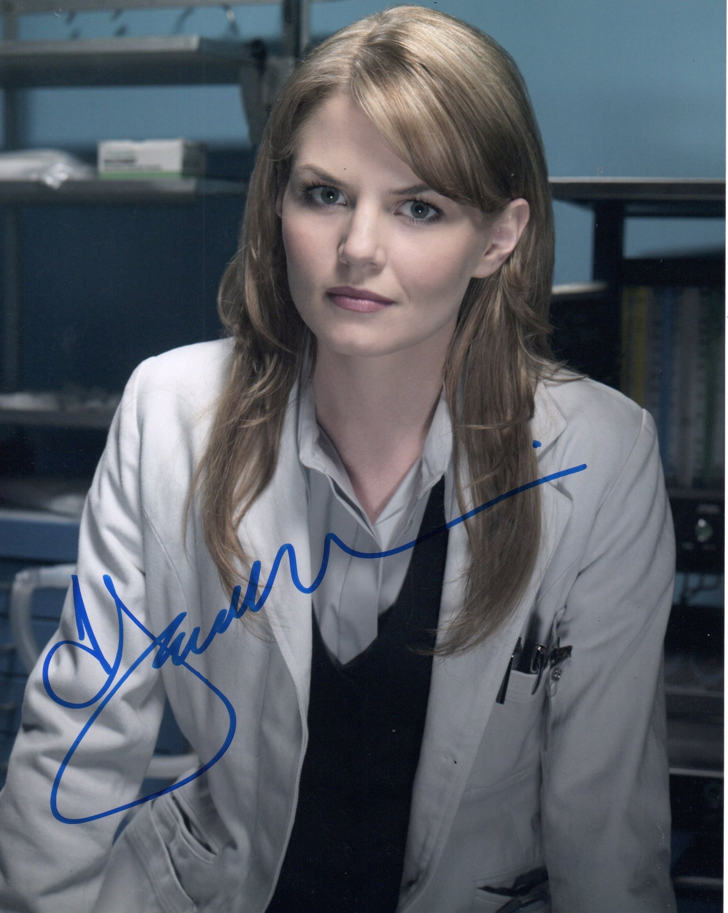 JENNIFER MORRISON SIGNED SEXY HOUSE 10X8 PHOTO (3)