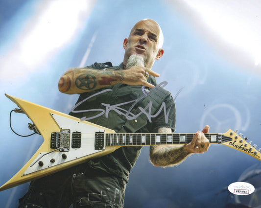 SCOTT IAN SIGNED ANTHRAX 8X10 PHOTO (1) ALSO JSA