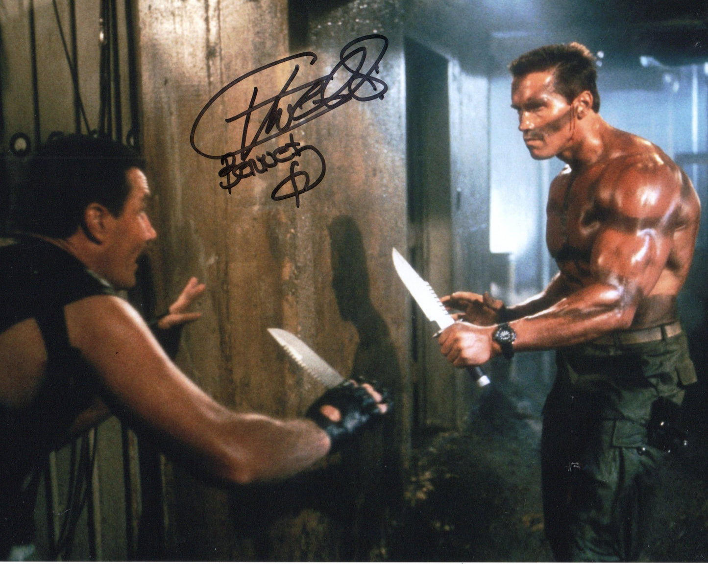 VERNON WELLS SIGNED COMMANDO PHOTO (1)