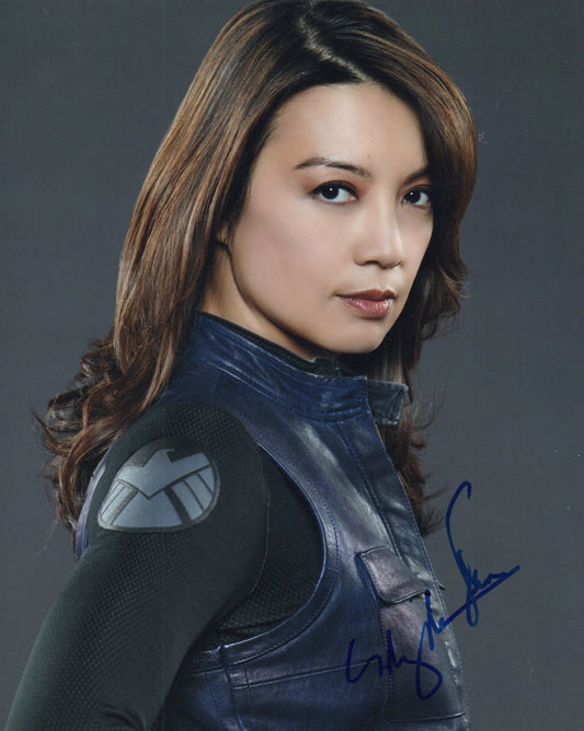 MING-NA WEN SIGNED AGENTS OF SHIELD 10X8 PHOTO (1)