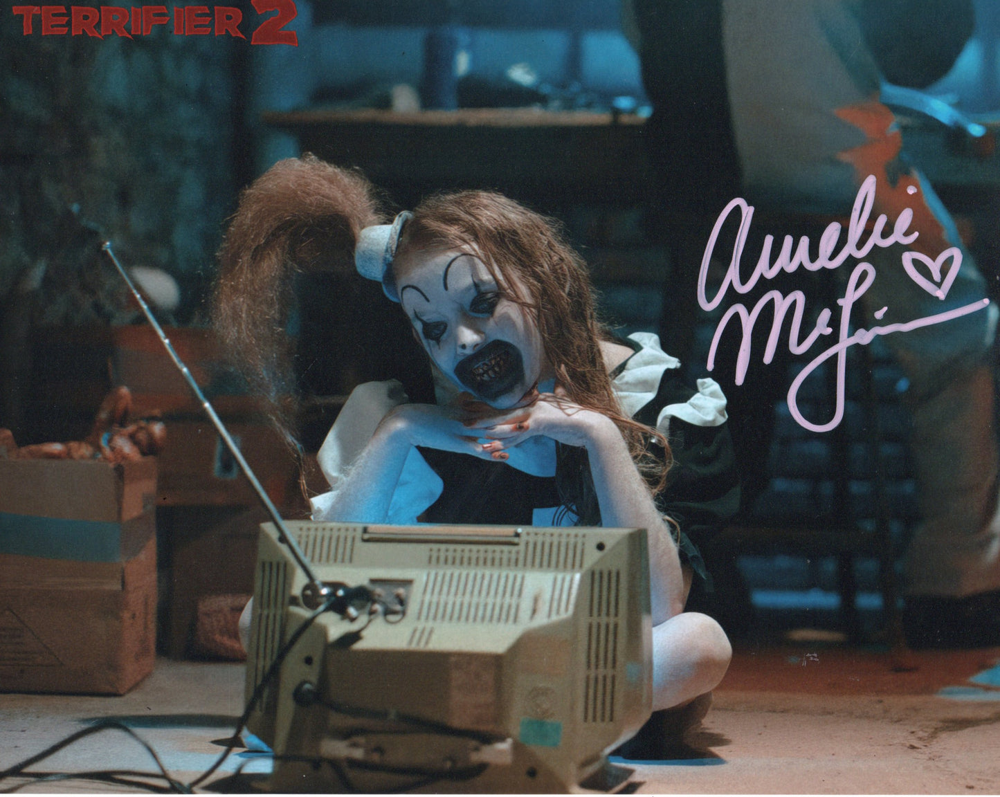 AMELIE McLAIN SIGNED TERRIFIER 2 PHOTO (4)
