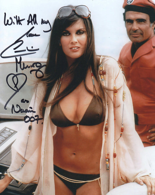 CAROLINE MUNRO SIGNED SEXY JAMES BOND 10X8 PHOTO (8)
