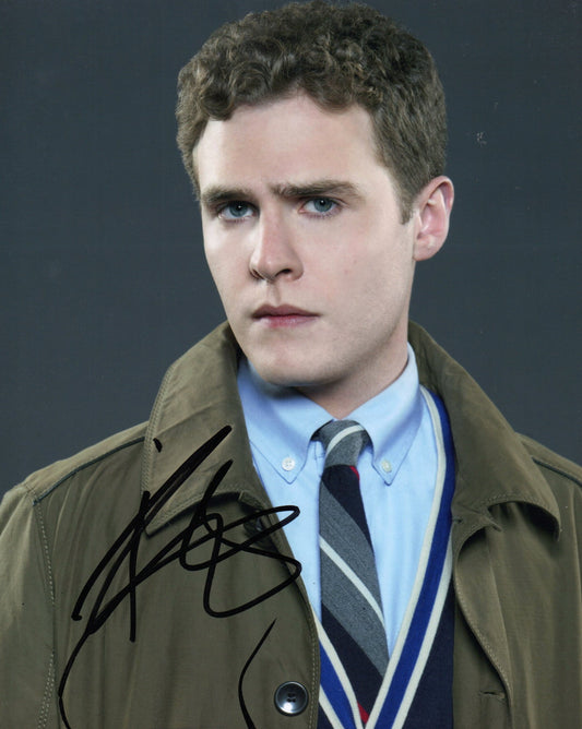 IAIN DE CAESTECKER SIGNED AGENTS OF SHIELD 8X10 PHOTO