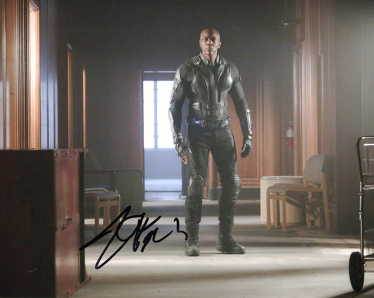 J AUGUST RICHARDS SIGNED AGENTS OF SHIELD 8X10 PHOTO