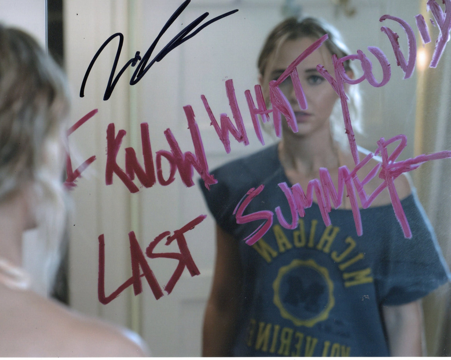 MADISON ISEMAN SIGNED I KNOW WHAT YOU DID LAST SUMMER 10X8 PHOTO