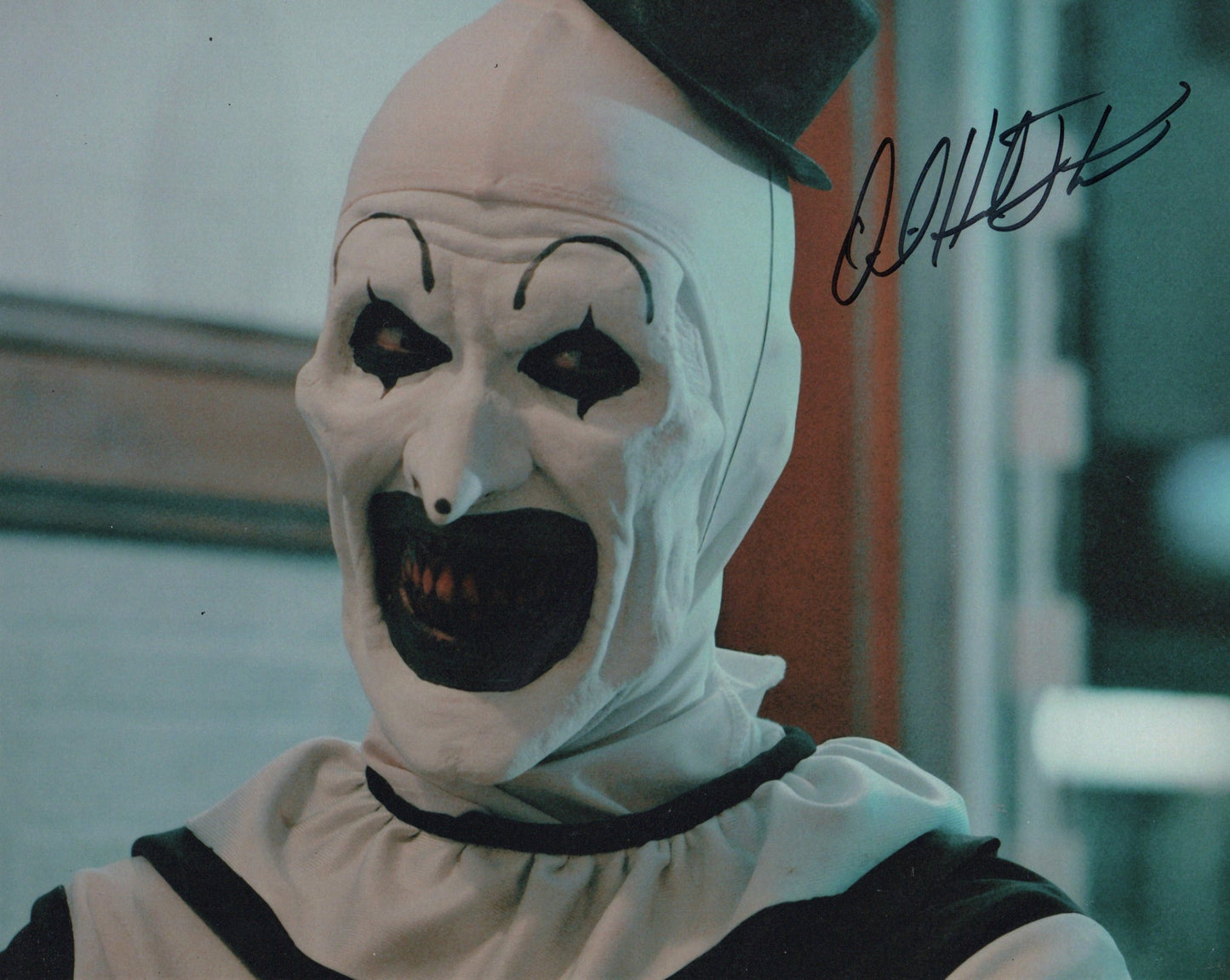 DAVID HOWARD THORNTON SIGNED TERRIFIER 8X10 PHOTO (1)