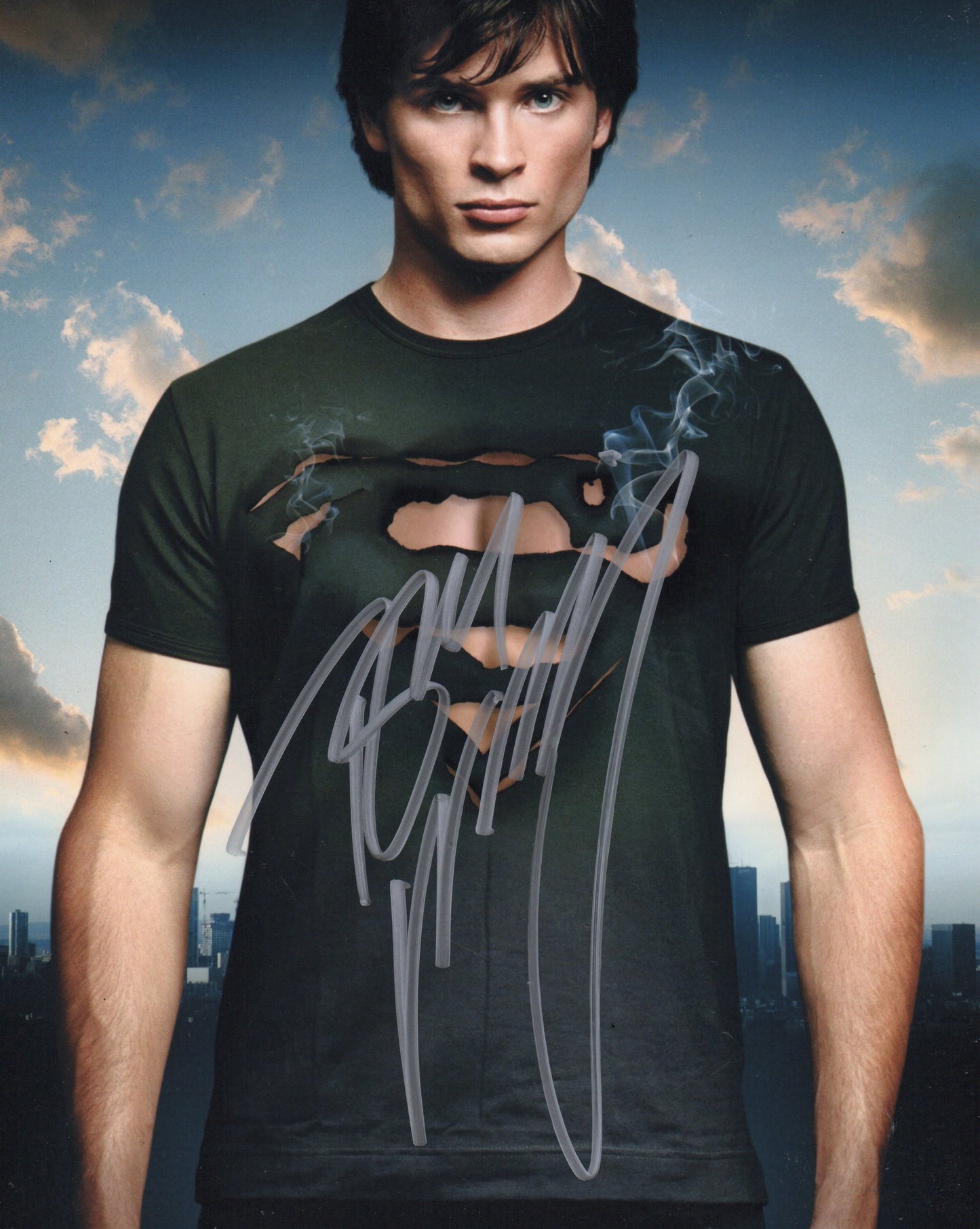 TOM WELLING SIGNED SMALLVILLE 8X10 PHOTO (4)