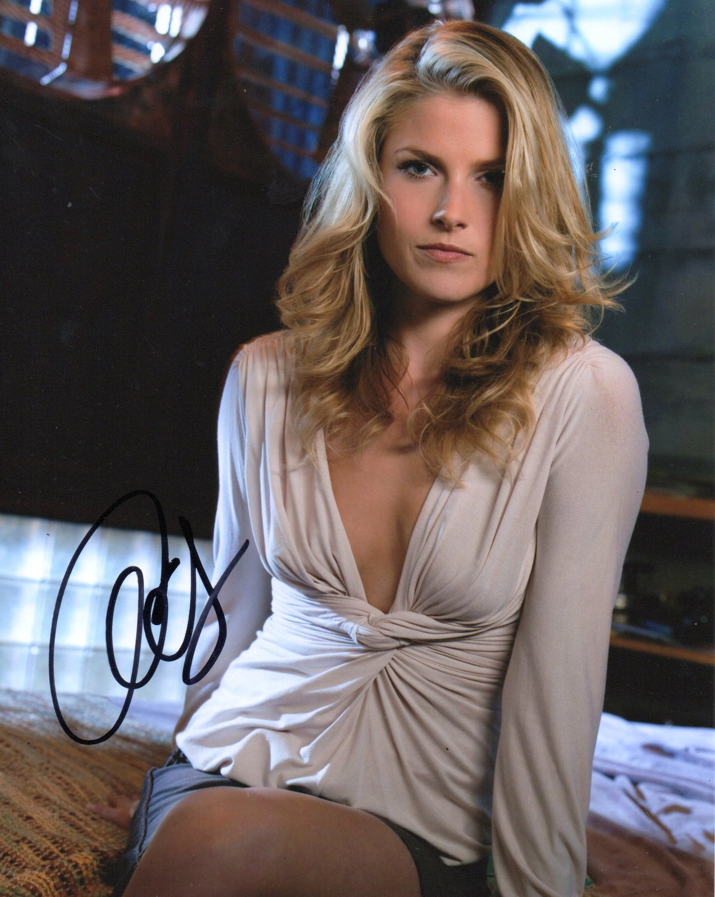 ALI LARTER SIGNED SEXY HEROES 10X8 PHOTO (6)
