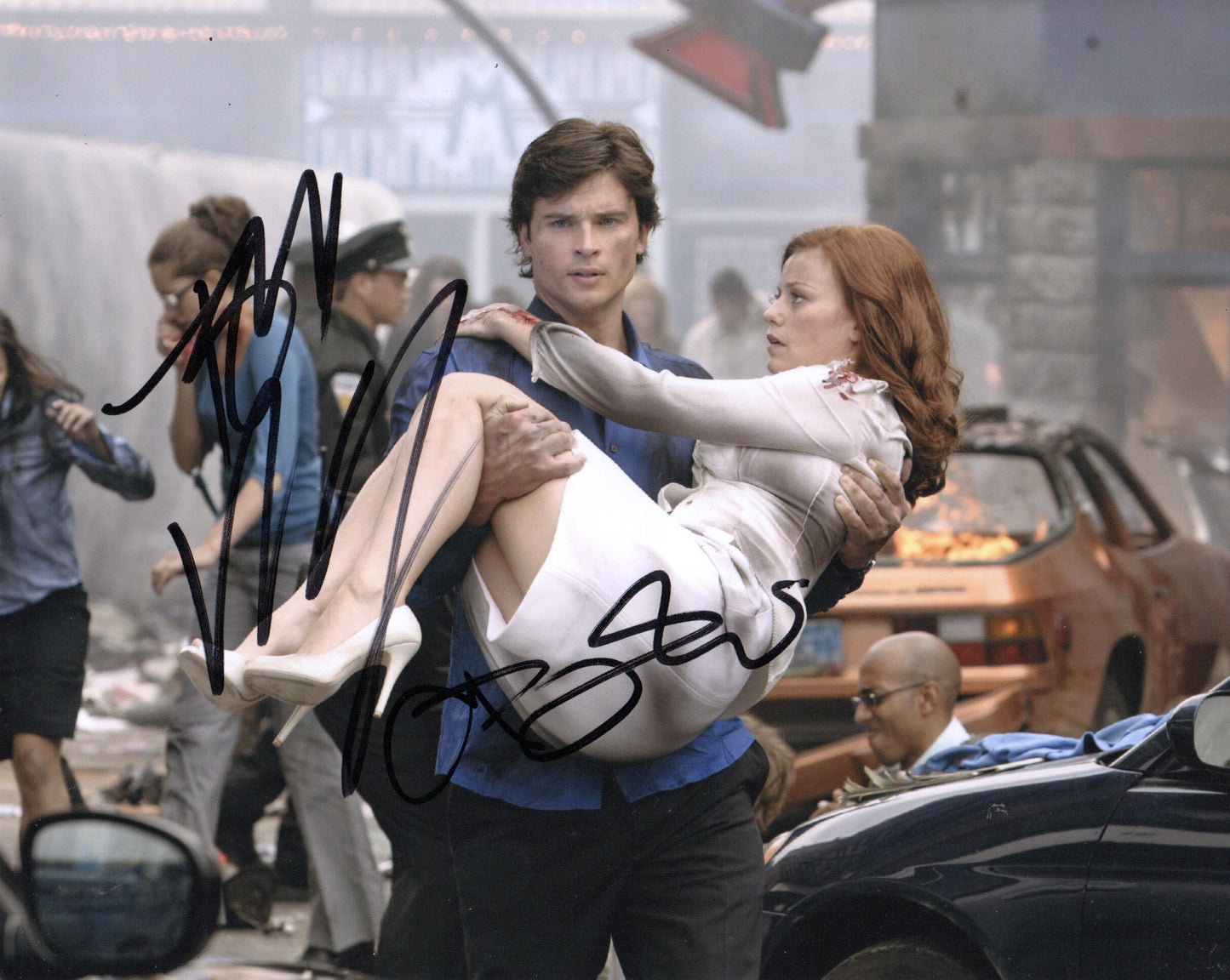 TOM WELLING AND CASSIDY FREEMAN SIGNED SMALLVILLE 8X10 PHOTO