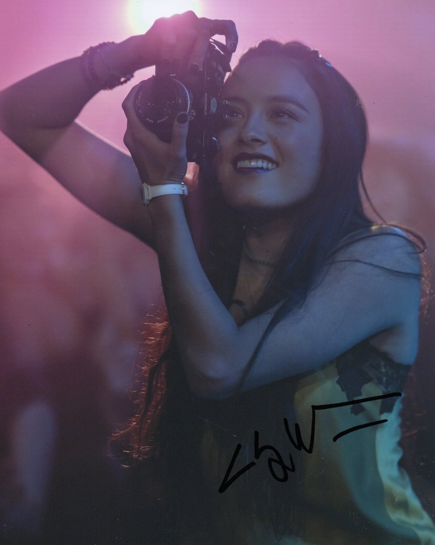 CHASE SUI WONDERS SIGNED CITY ON FIRE 10X8 PHOTO (2)