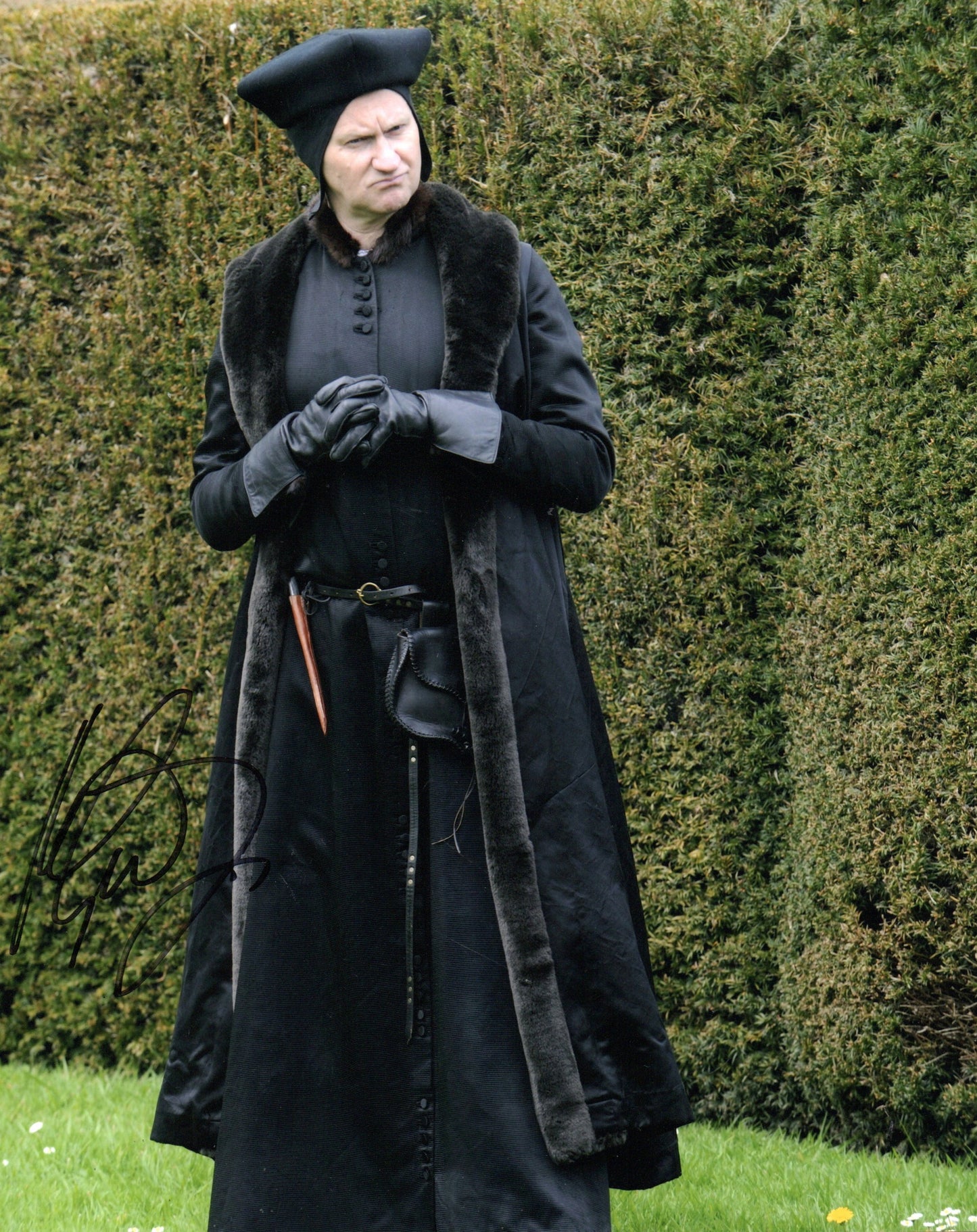 MARK GATISS SIGNED WOLF HALL 8X10 PHOTO (1)