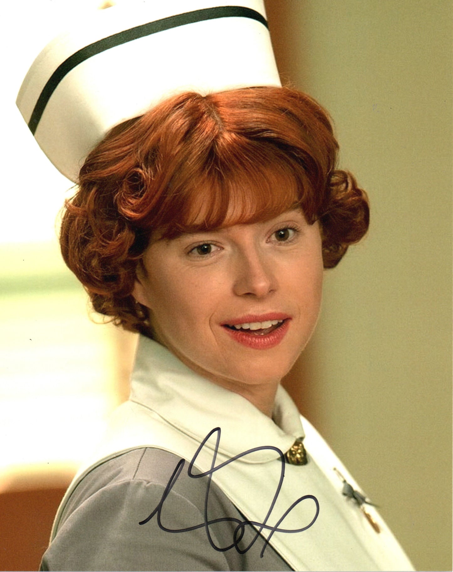 JESSIE BUCKLEY SIGNED FARGO 10X8 PHOTO (1)
