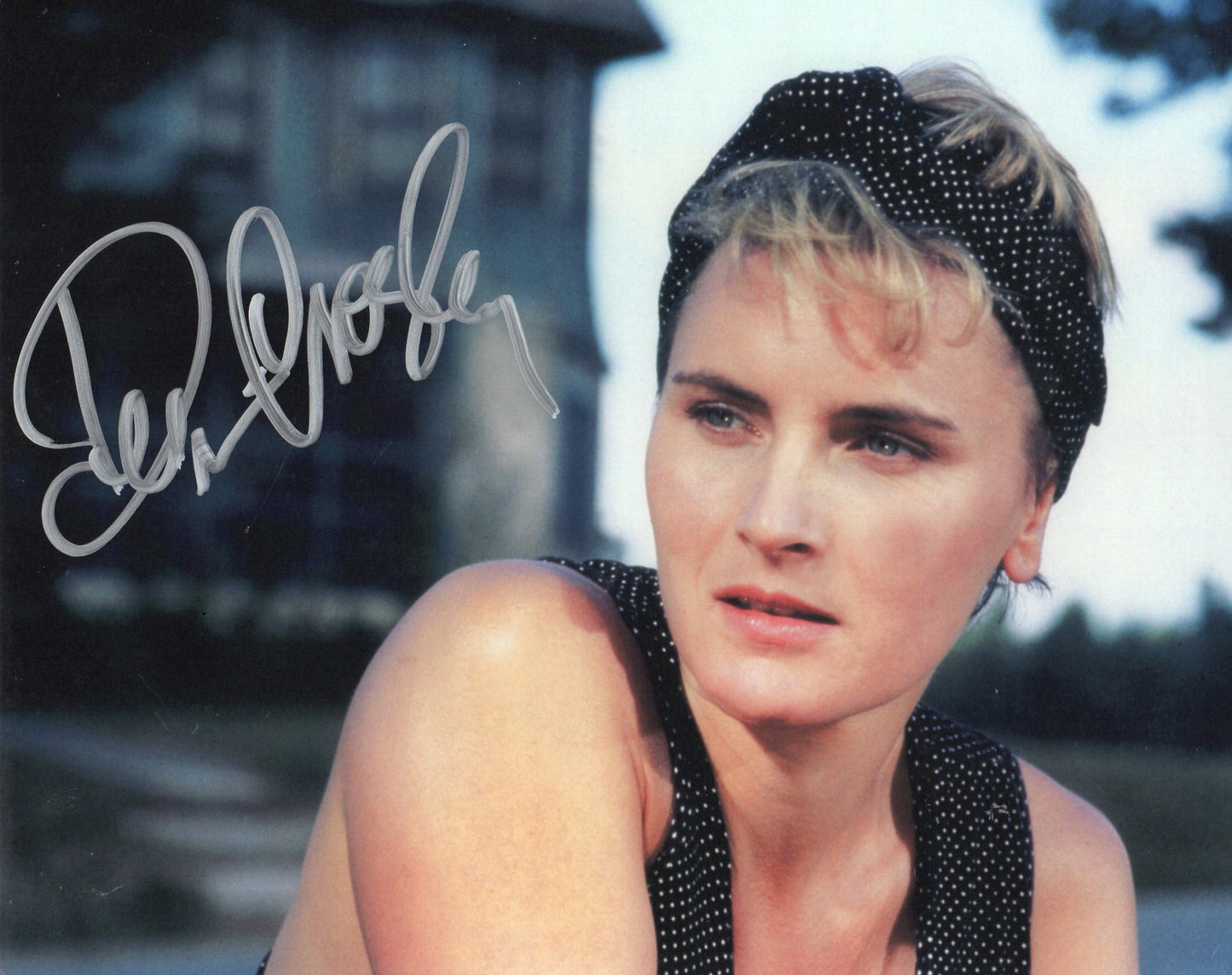 DENISE CROSBY SIGNED PET SEMATARY 10X8 PHOTO (1)