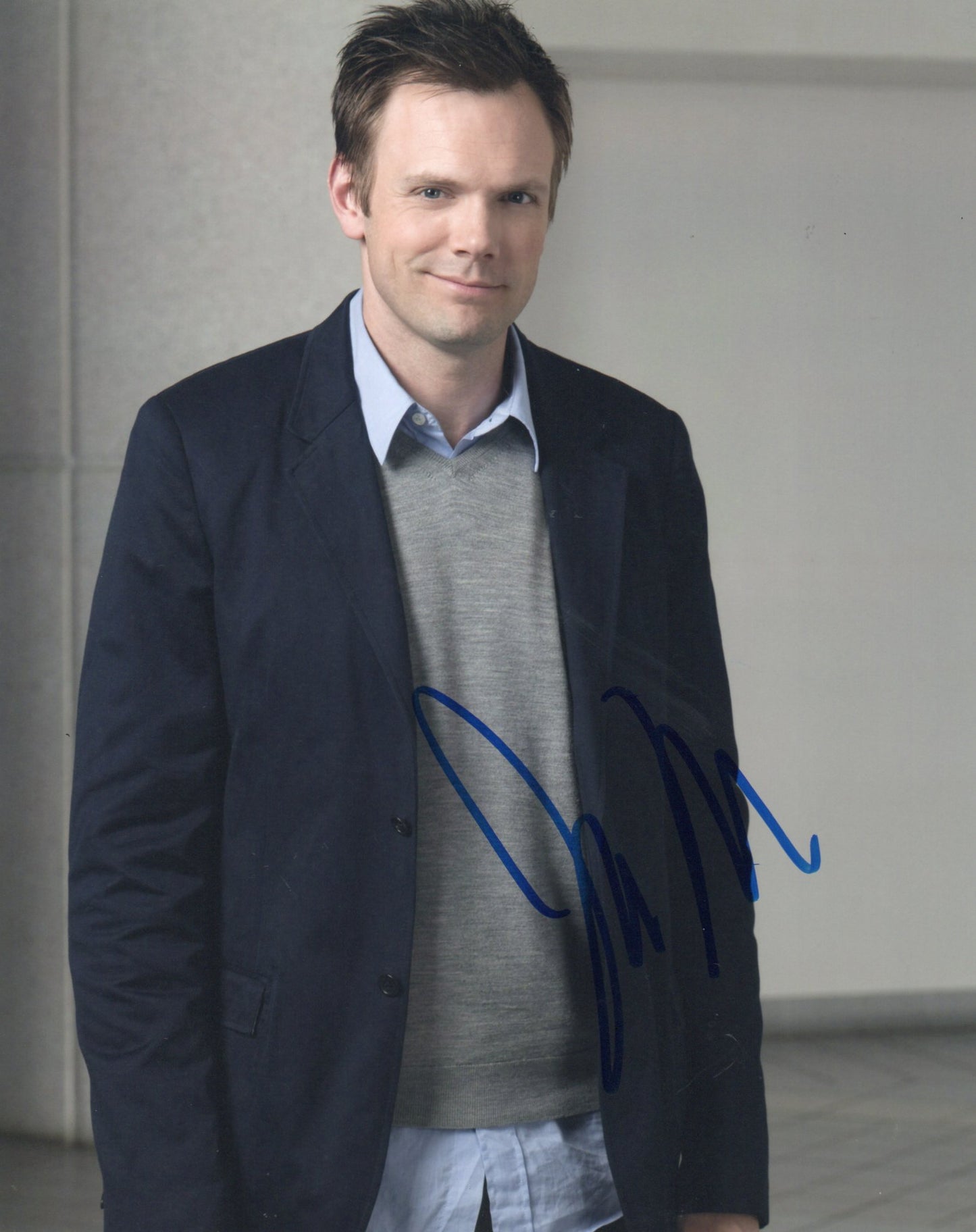 JOEL McHALE SIGNED COMMUNITY 8X10 PHOTO (3)